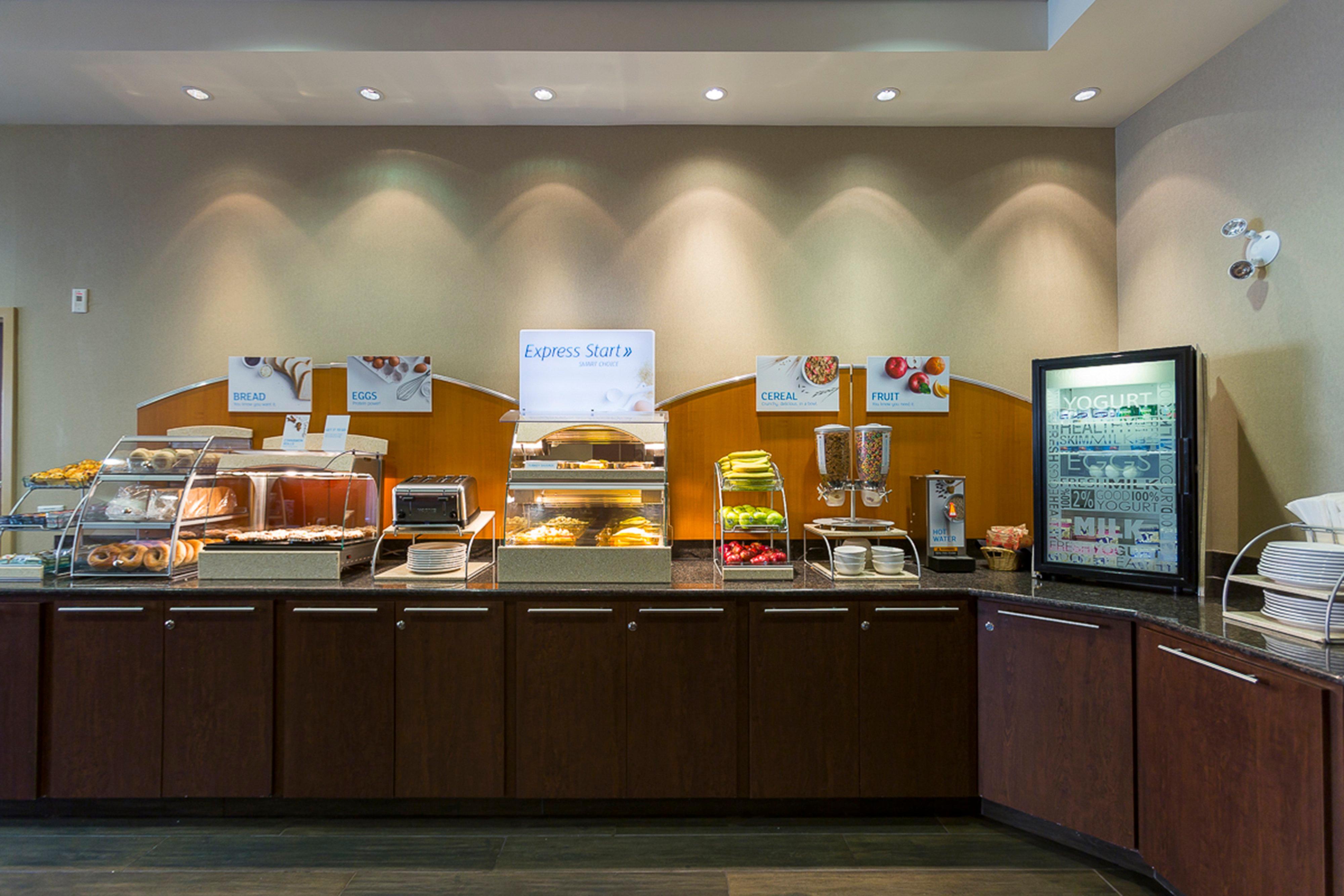 Holiday Inn Express & Suites Riverport Richmond By Ihg Exterior foto